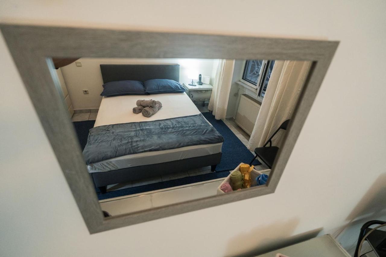 Marina Apartment Piraeus Luaran gambar